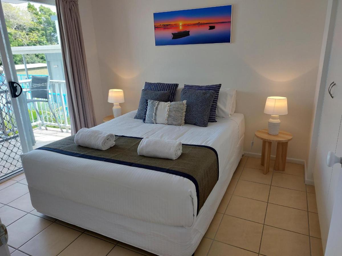 Sandy Shores Holiday Units Golden Beach Екстериор снимка